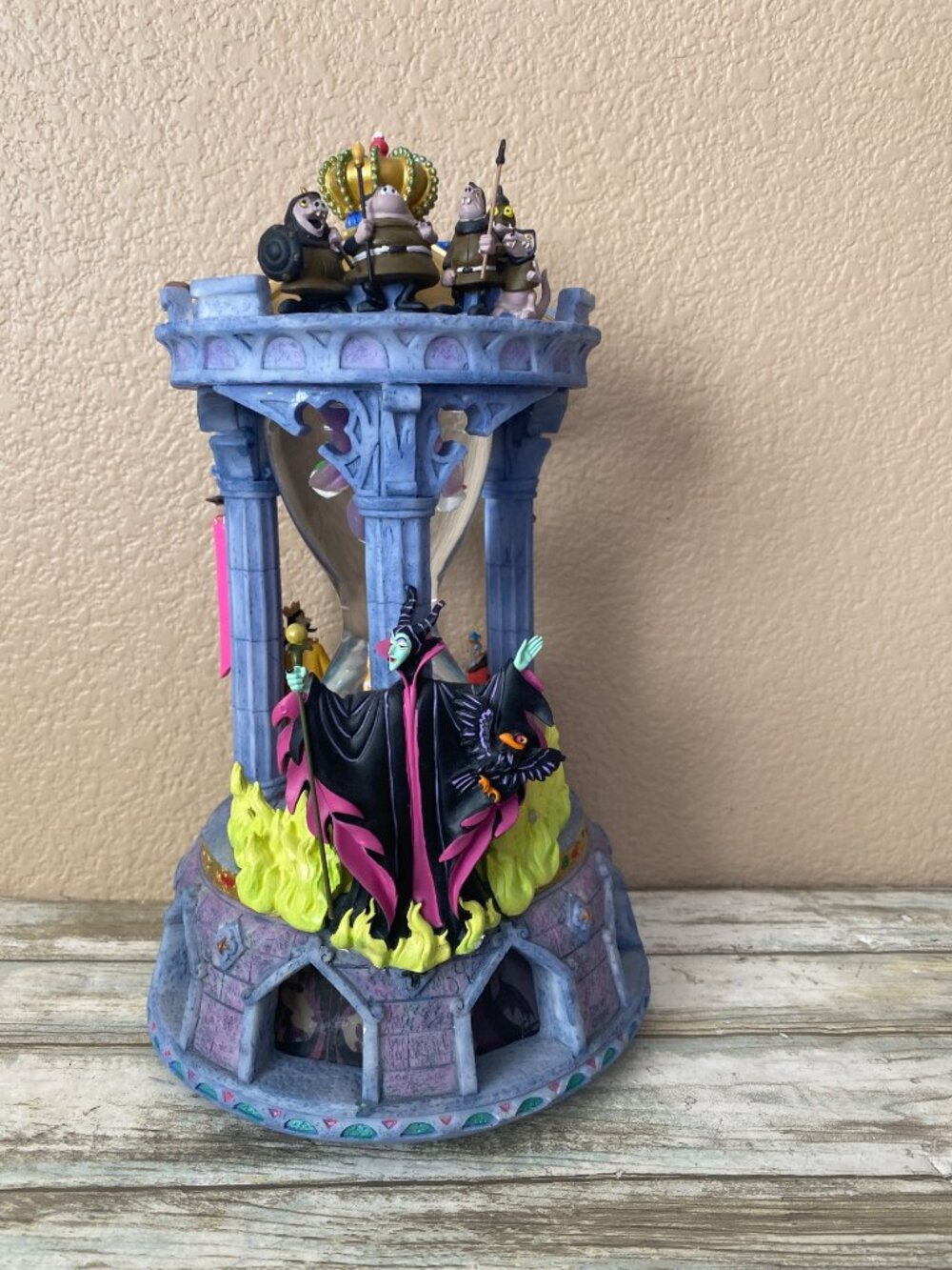 Disney Sleeping Beauty LED Light-UP Hourglass Snowglobe Music Box w/FLAWS - Picture 3 of 16